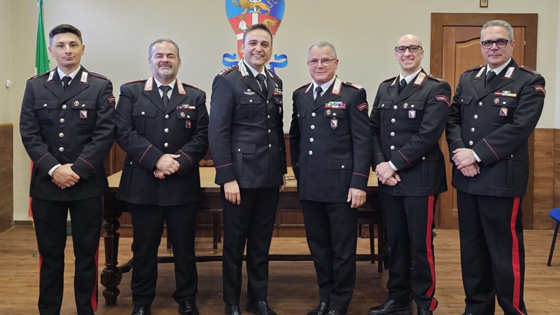 COMANDO PROVINCIALE DI AVELLINO – CINQUE NUOVI COMANDANTI DI STAZIONE PER LA SICUREZZA DELL’IRPINIA COMANDO PROVINCIALE DI AVELLINO – CINQUE NUOVI COMANDANTI DI STAZIONE PER LA SICUREZZA DELL’IRPINIA