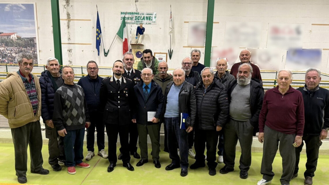 MIRABELLA ECLANO (AV): I CARABINIERI INCONTRANO GLI ANZIANI PRESSO IL CENTRO BOCCIOFILI MIRABELLA ECLANO (AV): I CARABINIERI INCONTRANO GLI ANZIANI PRESSO IL CENTRO BOCCIOFILI