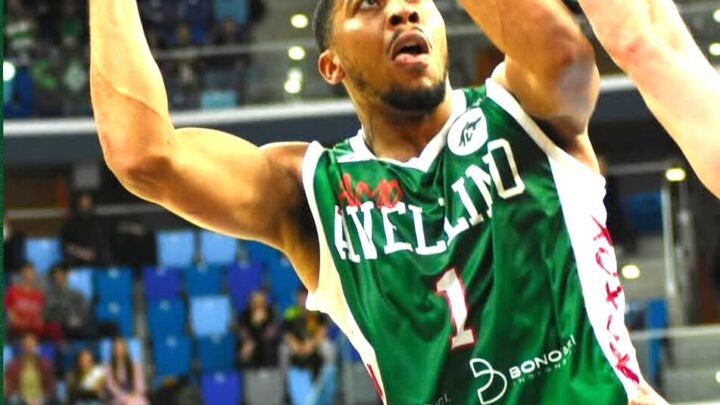 AVELLINO  BATTE  MILANO  AL PALAOLIMPIA