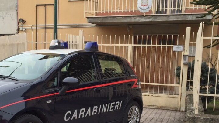 ARIANO IRPINO (AV) – MALTRATTAMENTI IN FAMIGLIA, 55ENNE AGLI ARRESTI DOMICILIARI