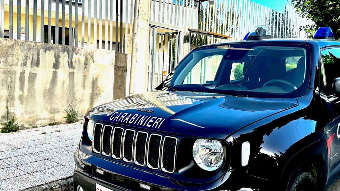 ATTI PERSECUTORI: I CARABINIERI NOTIFICANO A UN 43ENNE IL DIVIETO DI AVVICINAMENTO CON BRACCIALETTO ELETTRONICO
