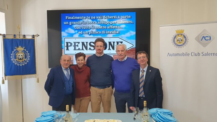 In pensione Antonio Milo, storica colonna dell’Aci Salerno La cerimonia all’Automobile Club Salerno tra colleghi, amici e familiari
