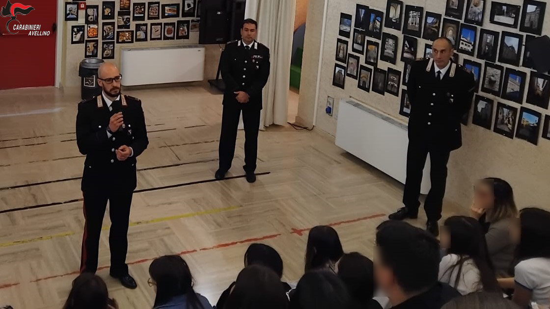 AMICI IN DIVISA: I CARABINIERI DEL COMANDO PROVINCIALE DI AVELLINO PROSEGUONO GLI INCONTRI DI PROSSIMITÀ