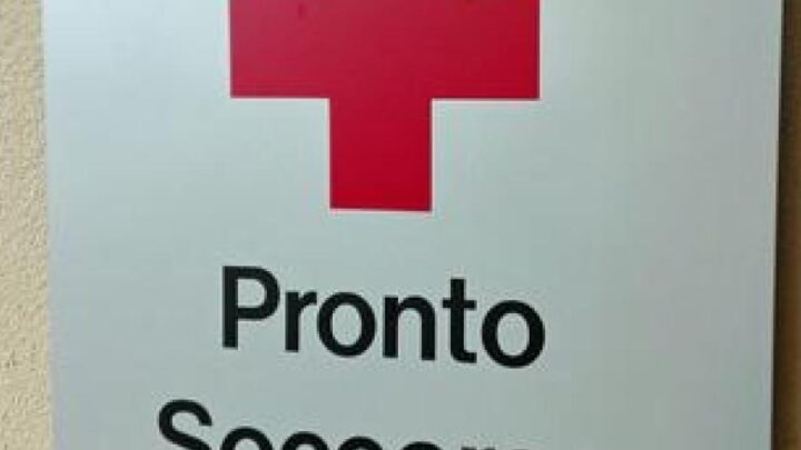 Napoli, madre muore in Pronto Soccorso: il figlio distrugge tutto. Escalation di violenze contro i sanitari