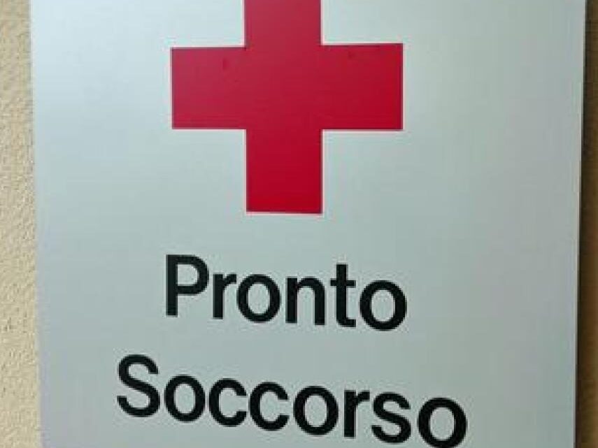Napoli, madre muore in Pronto Soccorso: il figlio distrugge tutto. Escalation di violenze contro i sanitari Napoli, madre muore in Pronto Soccorso: il figlio distrugge tutto. Escalation di violenze contro i sanitari