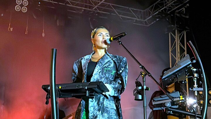 Serena Brancale Incanta Avellino: Un Viaggio Musicale tra Bossa Nova, Funky e Orgoglio Barese