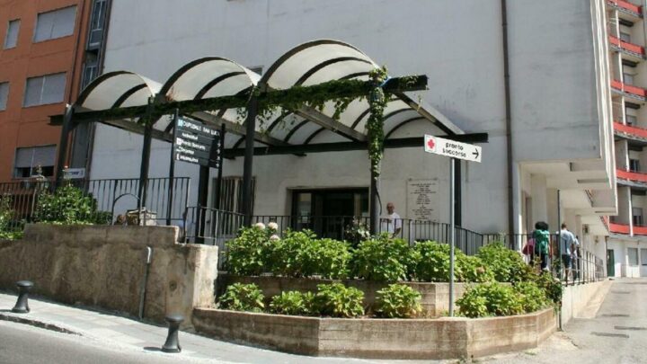 Ospedale di Vallo della Lucania: Le Dimissioni del Primario del Pronto Soccorso Scatenano Polemiche