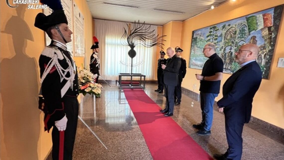 SALERNO: L’ARCIVESCOVO METROPOLITA DI SALERNO-CAMPAGNA-ACERNO, MONS. ANDREA BELLANDI, IN VISITA PASTORALE AL COMANDO PROVINCIALE: “GRAZIE CARABINIERI, CUSTODI DELLA SOCIETÀ, DIFENSORI DEI DEBOLI”.