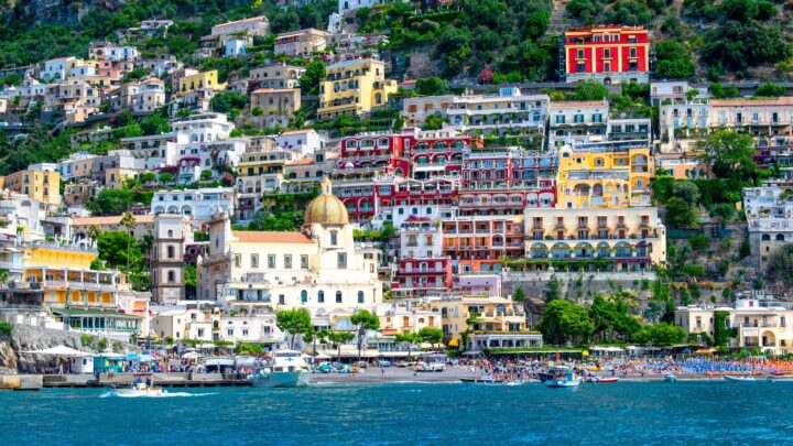 Positano 2025: Le Spiagge più Sicure per Godere del Mare in Tranquillità