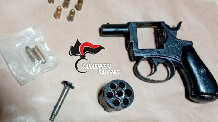 Vietri sul Mare: Carabinieri arrestano un uomo per detenzione illegale di arma clandestina