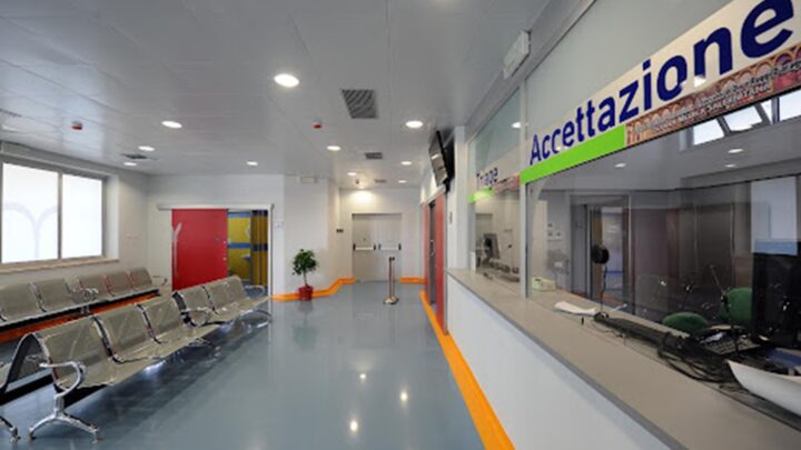 SALERNO, NEONATA POSITIVA ALLA COCAINA PORTATA VIA DAL PADRE IN OSPEDALE: RICERCHE IN CORSO