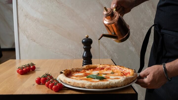 TypicAwards 2025: dalla Campania alla Svizzera, il primo premio dedicato alla vera pizza italiana oltreconfine