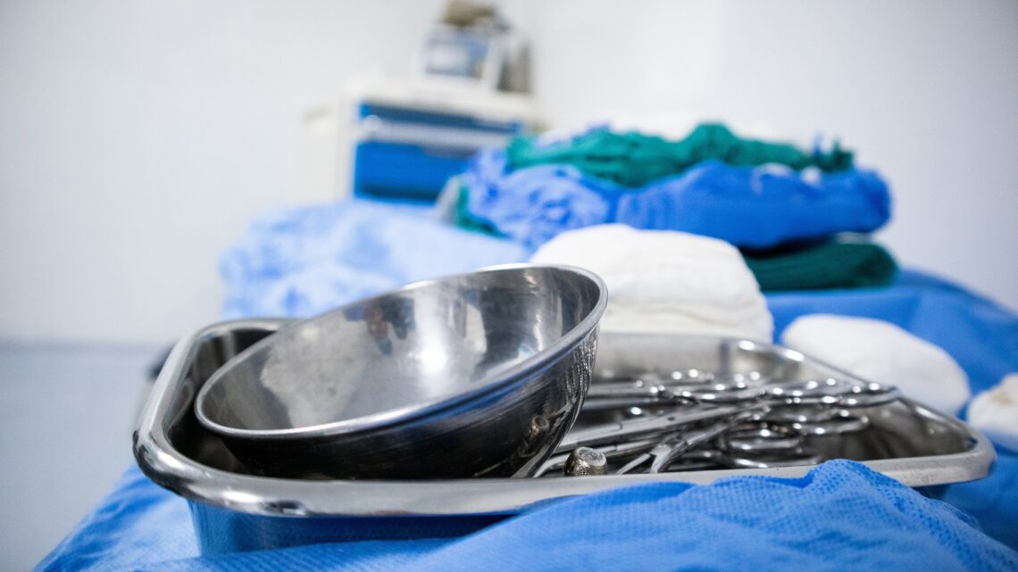 Straordinario intervento all’Ospedale del Mare: ricostruito l’orecchio di un sedicenne Straordinario intervento all’Ospedale del Mare: ricostruito l’orecchio di un sedicenne