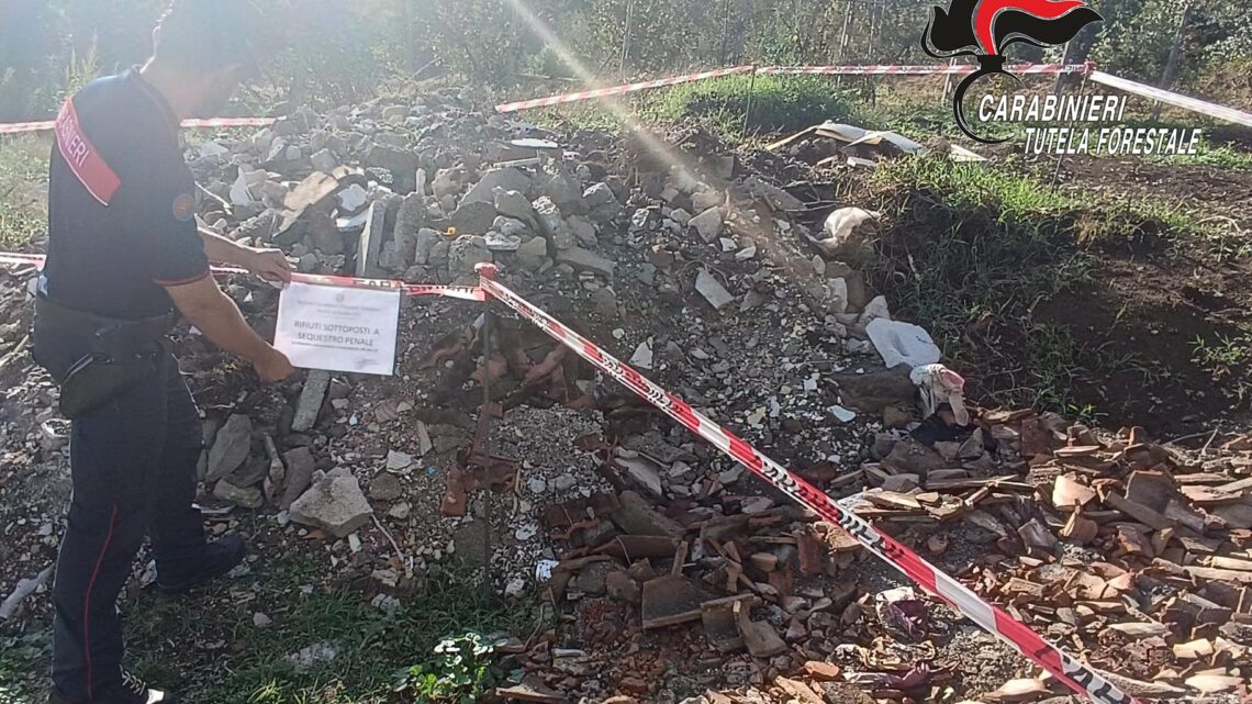 Forino, rifiuti edili abbandonati: denunciato un sessantenne. Sequestrata l’area