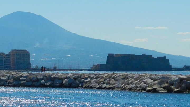 Divieto temporaneo di balneazione a Pietrarsa: l’ordinanza del Comune di Napoli dopo le analisi Arpac