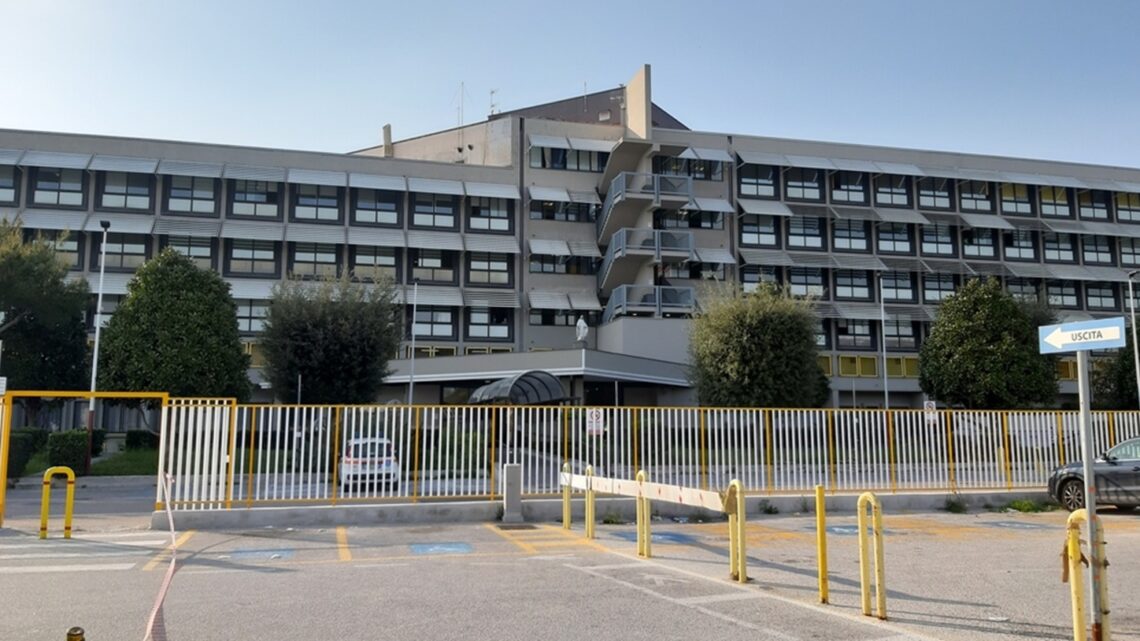 Pozzuoli capitale dell’urologia per due giorni: al Santa Maria delle Grazie una masterclass sui calcoli renali
