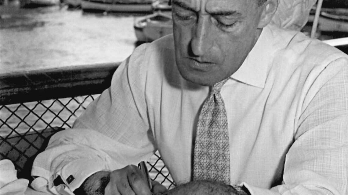 TOTÒ E LA SUA NAPOLI