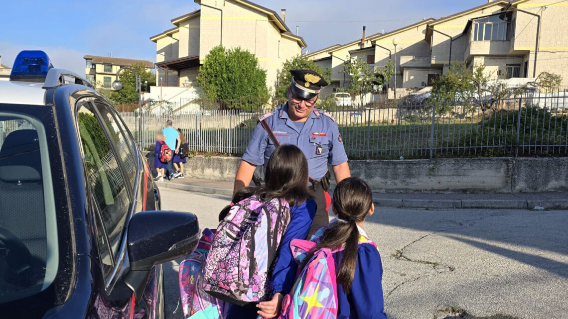 Irpinia, al via il nuovo anno scolastico: più sicurezza intorno alle scuole su impulso del Prefetto di Avellino Irpinia, al via il nuovo anno scolastico: più sicurezza intorno alle scuole su impulso del Prefetto di Avellino