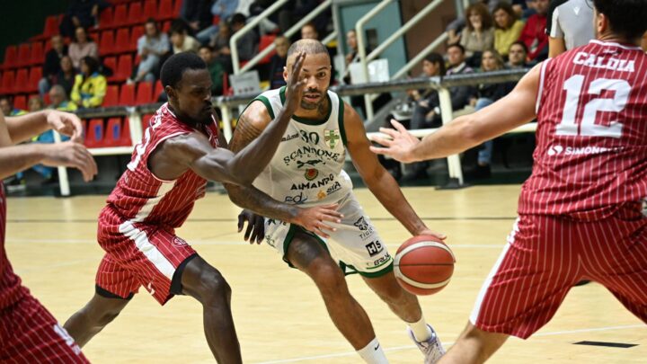 Scandone Avellino travolgente al Pala Del Mauro: Step Back Caiazzo si arrende 93-56