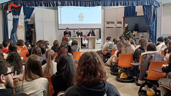 Prosegue in Alta Irpinia l’impegno dei Carabinieri della Compagnia di Montella negli incontri di prossimità dedicati alla cultura della legalità e alla prevenzione dei reati.