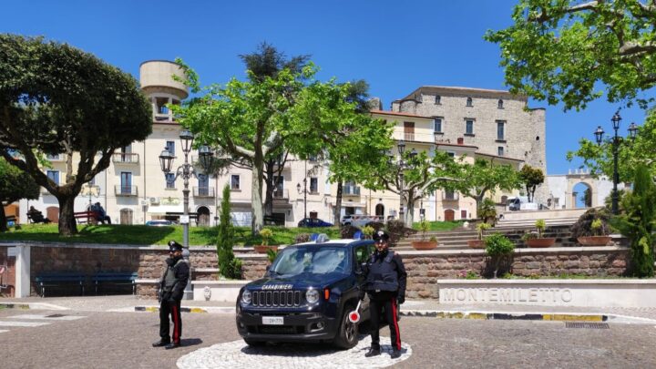 Mirabella Eclano, servizi straordinari dei Carabinieri: tre attività controllate in 24 ore