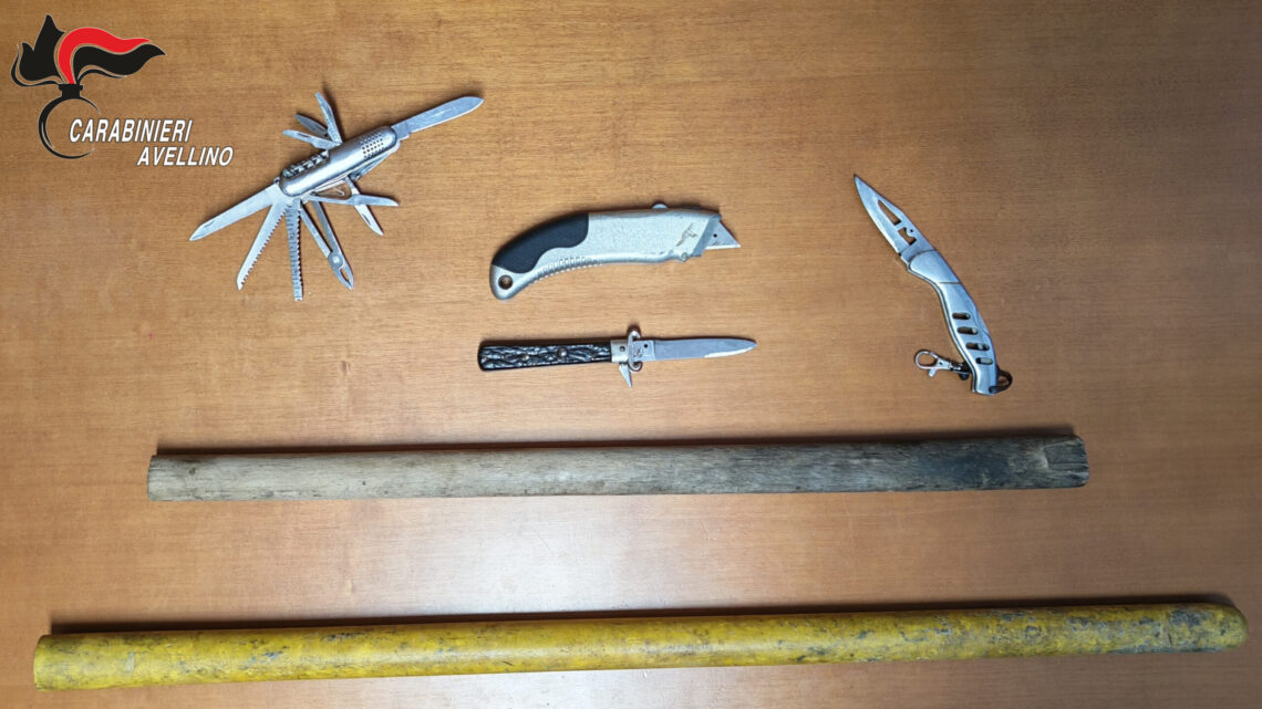 Solofra (AV) – 65enne denunciato dai Carabinieri per porto abusivo di armi od oggetti atti ad offendere