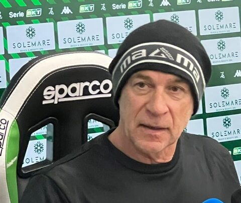 TUTINO  SI  MANGIA  LA  VITTORIA  A  REGGIO