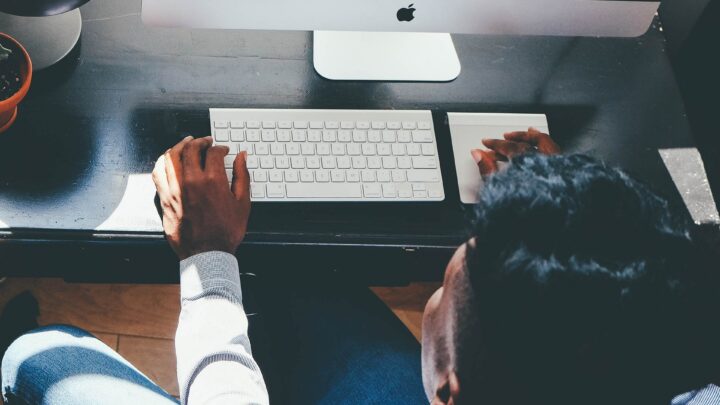 Profilo fake del sindaco sui social: scatta l’allarme a Castel San Lorenzo