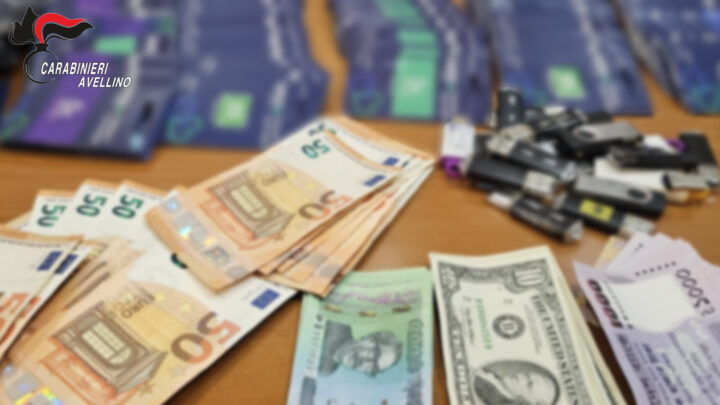 Avellino, maxi sequestro di SIM e documenti: indagato commerciante di telefonia