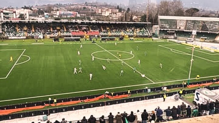 UNA  VITTORIA  COL  BATTICUORE  PER  I  TIFOSI