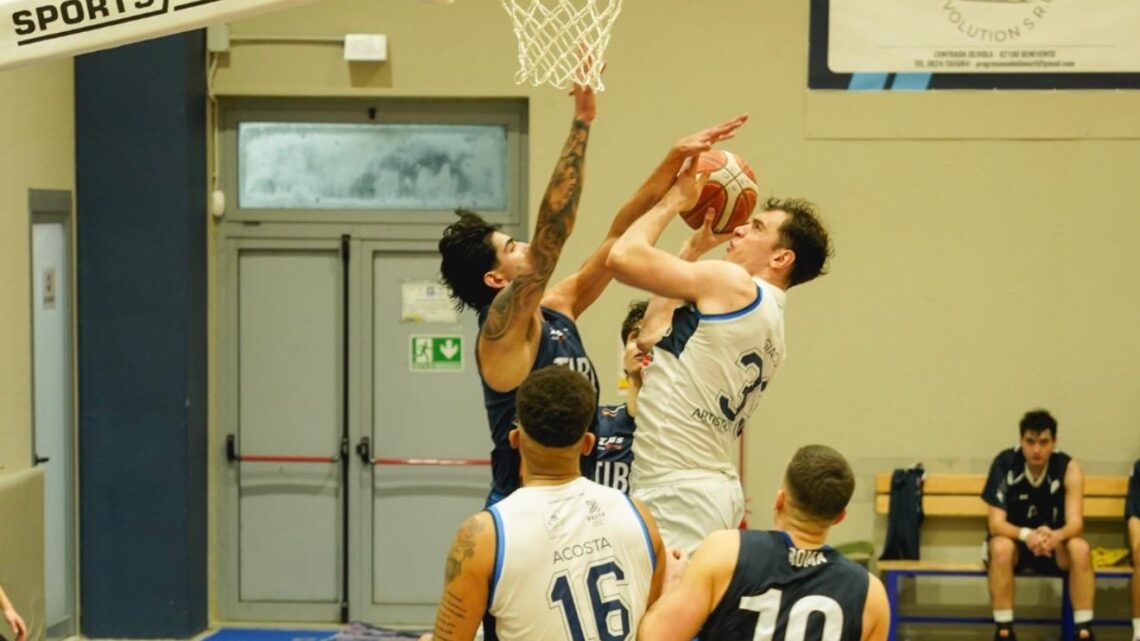 Basket, derby campano: la Scandone Avellino sfida Benevento