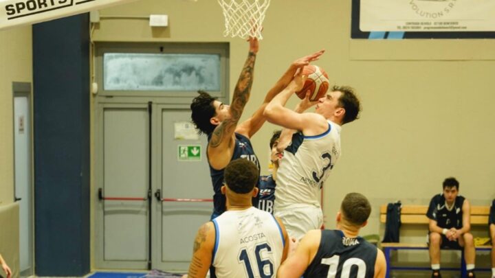 Basket, derby campano: la Scandone Avellino sfida Benevento