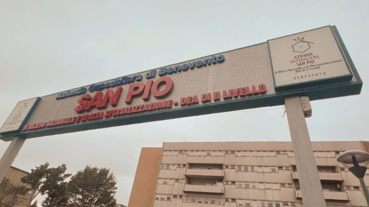 Aggressione nel carcere di Benevento: ferito alla testa un detenuto di 33 anni