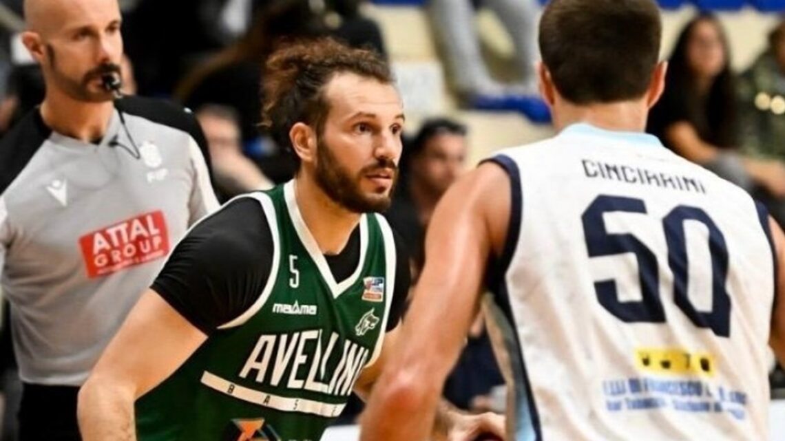 F R A N C I S  NUOVO  PLAY-MAKER  DA  SBALLO