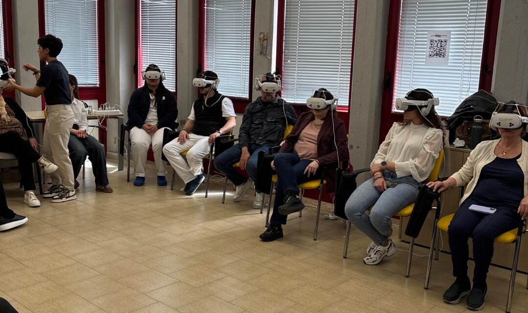 Sanità hi-tech a Salerno: con la realtà virtuale di “Gulliver” i batteri diventano visibili Sanità hi-tech a Salerno: con la realtà virtuale di “Gulliver” i batteri diventano visibili