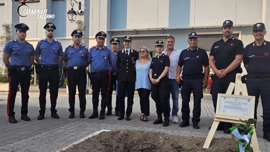 Grande partecipazione al “Villaggio della Legalità” al Cilento Outlet di Eboli Grande partecipazione al “Villaggio della Legalità” al Cilento Outlet di Eboli