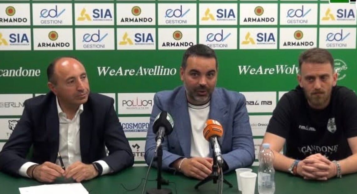 Scandone Avellino, il futuro dopo la promozione: confermato Dell’Imperio e via alla nuova stagione Scandone Avellino, il futuro dopo la promozione: confermato Dell’Imperio e via alla nuova stagione