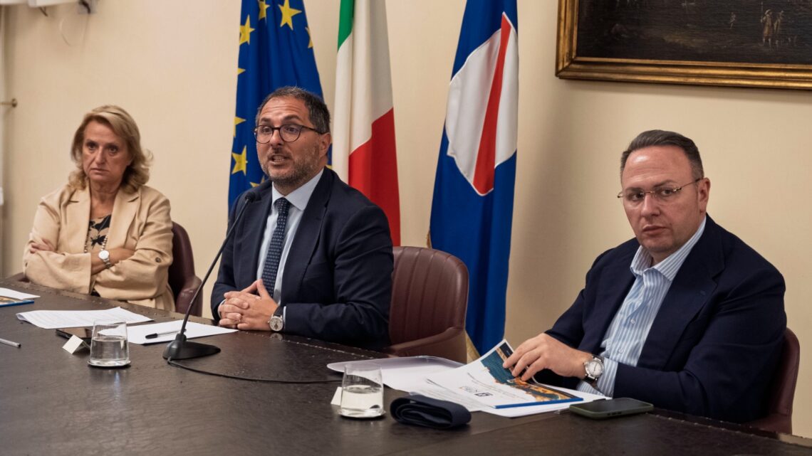 Enogastronomia, torna “Praesentia”: otto eventi per raccontare i sapori della Campania Enogastronomia, torna “Praesentia”: otto eventi per raccontare i sapori della Campania