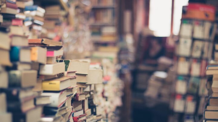 Avellino, al via i buoni libro per l’anno scolastico 2026/2027