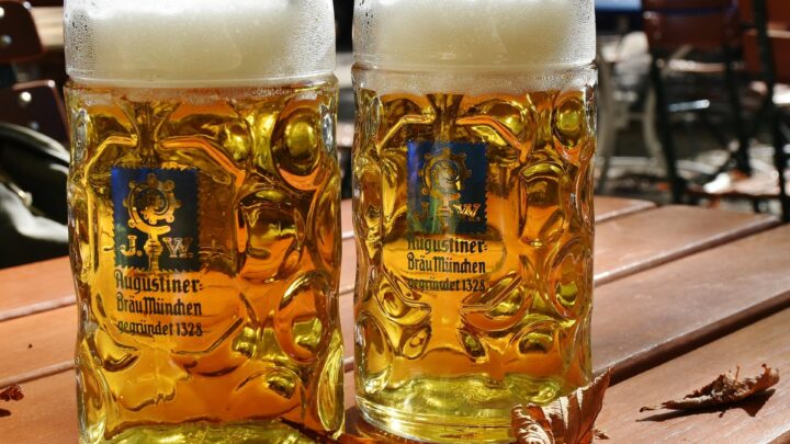 Calvanico brinda alla prima Festa della Birra: due serate tra cabaret, musica e gastronomia
