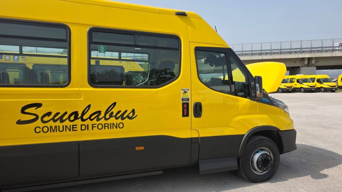 Forino, arriva il nuovo scuolabus elettrico finanziato dalla Regione Campania Forino, arriva il nuovo scuolabus elettrico finanziato dalla Regione Campania