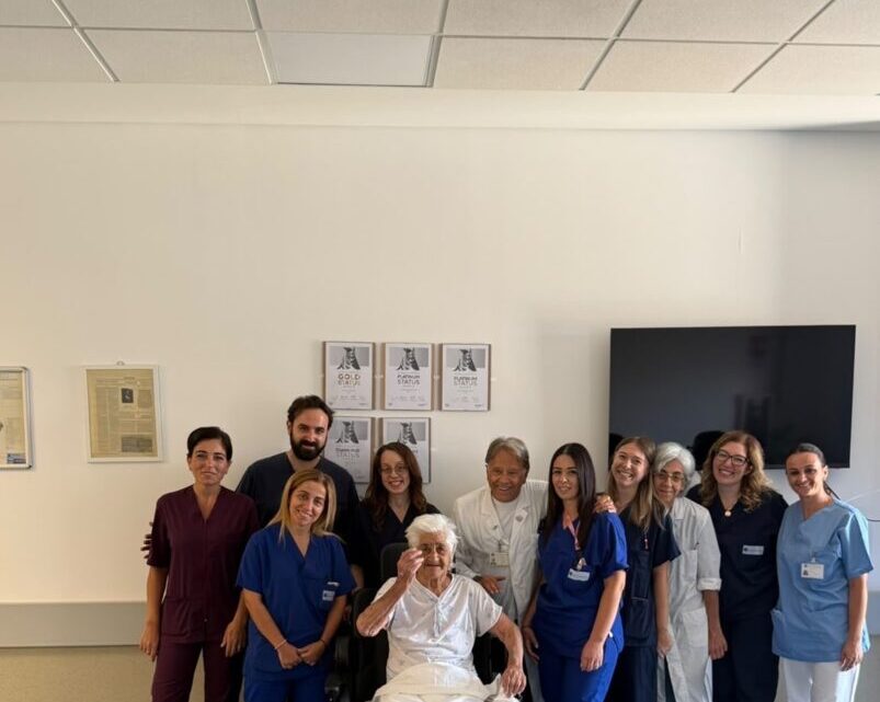 A 95 anni vince la battaglia contro l’ictus: l’eccezionale operazione al Moscati e il ritorno a casa A 95 anni vince la battaglia contro l’ictus: l’eccezionale operazione al Moscati e il ritorno a casa